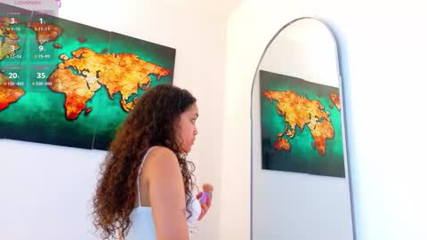 Luna online show from February 27, 6:19 pm