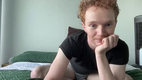 Snapshot of r3ddy2go chatting on April 11, 7:18 pm r3ddy2go online show from April 11, 7:18 pm