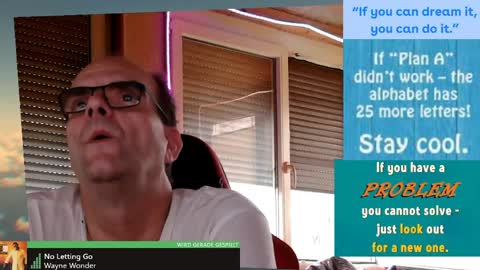 Snapshot of r_2d2_ chatting on April 10, 7:24 am dj mike online show from April 10, 7:24 am