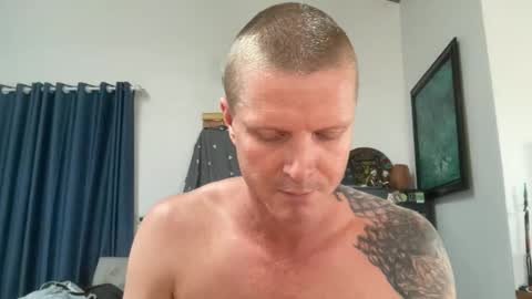 rabbit_eyes69 online show from April 15, 4:08 am