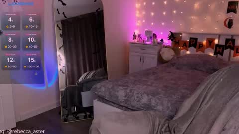 Rebecca  Becc online show from October 28, 4:31 pm