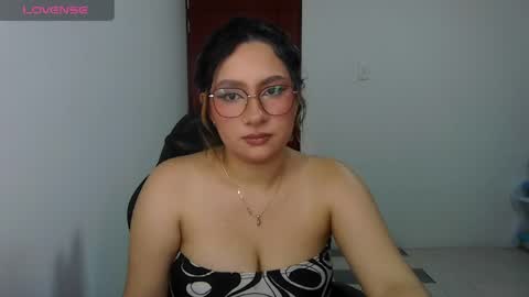 Snapshot of racchell_g22 chatting on April 22, 3:53 am Racchell g22 online show from April 22, 3:53 am