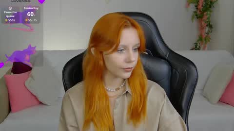 rachel__lips online show from May 21, 9:05 am