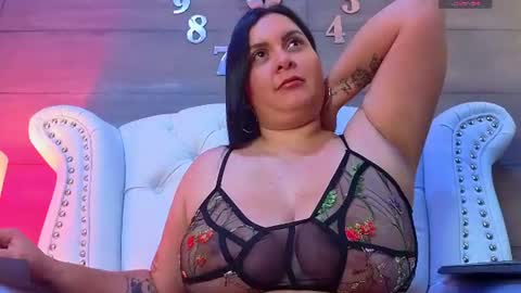 Snapshot of rachel_carlton chatting on June 30, 7:48 pm Rachel online show from June 30, 7:48 pm