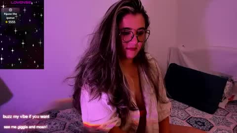 Snapshot of rachel_fo chatting on December 18, 6:57 pm Rachel Foss online show from December 18, 6:57 pm