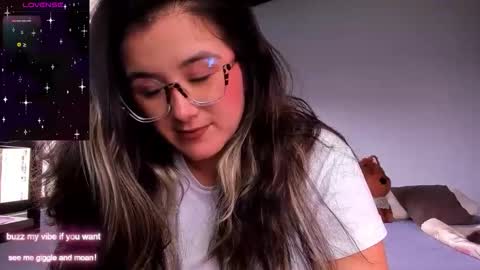 Snapshot of rachel_fo chatting on November 25, 7:14 pm Rachel Foss online show from November 25, 7:14 pm