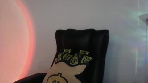    online show from February 4, 1:22 am