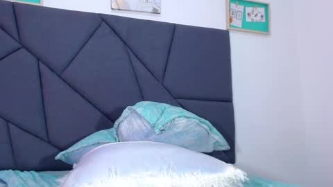 Snapshot of rachelbrown_ chatting on December 27, 6:20 pm MALIKA Z online show from December 27, 6:20 pm