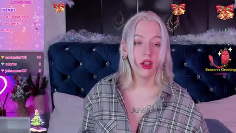 Snapshot of rachelcart chatting on December 31, 4:04 pm RachelCart online show from December 31, 4:04 pm