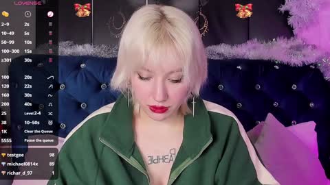 Snapshot of rachelcart chatting on January 20, 6:42 am RachelCart online show from January 20, 6:42 am