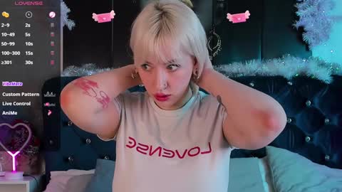 Snapshot of rachelcart chatting on January 24, 4:05 am RachelCart online show from January 24, 4:05 am