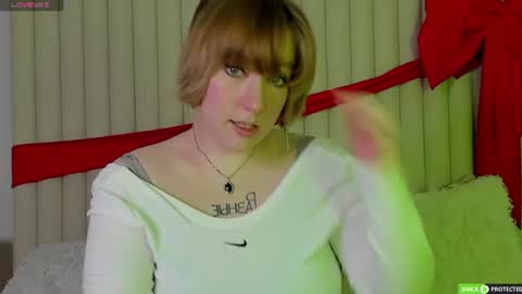 Snapshot of rachelcart chatting on June 22, 3:08 am RachelCart online show from June 22, 3:08 am