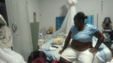 Snapshot of rachelexoticgirl chatting on May 25, 3:23 am rachelexoticgirl online show from May 25, 3:23 am