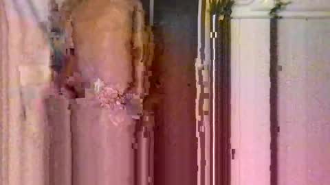 Snapshot of rachelmikels chatting on May 10, 6:51 am Rachel Michaels online show from May 10, 6:51 am