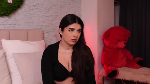 Snapshot of rachelswaan chatting on December 2, 4:53 am RachelSwaan online show from December 2, 4:53 am