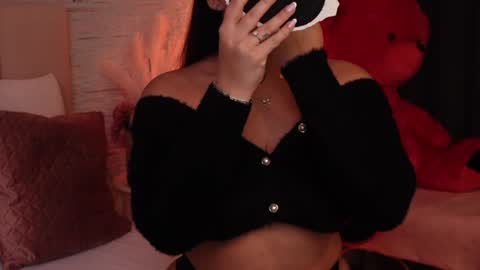 Snapshot of rachelswaan chatting on December 17, 5:07 am RachelSwaan online show from December 17, 5:07 am