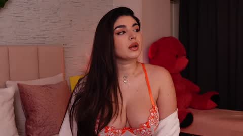 Snapshot of rachelswaan chatting on January 18, 8:52 am RachelSwaan online show from January 18, 8:52 am