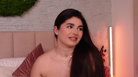 Snapshot of rachelswaan chatting on January 30, 9:04 am RachelSwaan online show from January 30, 9:04 am