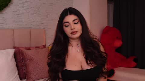 Snapshot of rachelswaan chatting on February 6, 6:40 am RachelSwaan online show from February 6, 6:40 am