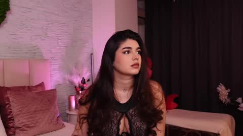 Snapshot of rachelswaan chatting on February 20, 5:44 am RachelSwaan online show from February 20, 5:44 am