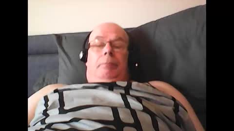 Snapshot of rader50 chatting on March 8, 11:03 am rader50 online show from March 8, 11:03 am