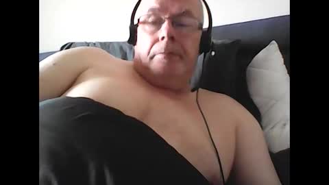 Snapshot of rader50 chatting on March 14, 9:59 am rader50 online show from March 14, 9:59 am