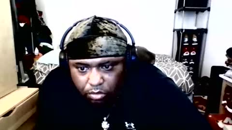 Snapshot of radiantapplebottom chatting on April 4, 4:59 pm radiantapplebottom online show from April 4, 4:59 pm