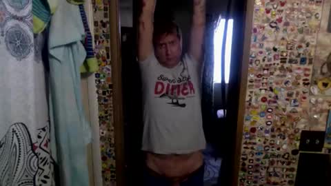 RadSkaterX online show from April 22, 1:08 am