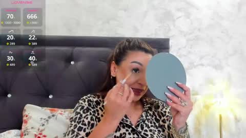raelledarkstar online show from May 14, 7:26 am
