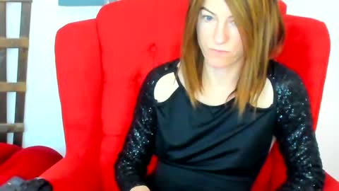 raemonnay online show from February 24, 1:31 pm