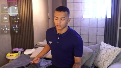 Snapshot of rafa_cruz chatting on November 14, 12:48 pm rafa_cruz online show from November 14, 12:48 pm