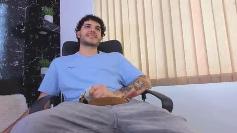 R A F A E L online show from March 8, 9:29 pm