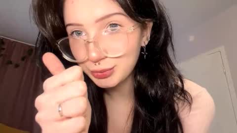 Snapshot of rafaelaloghry chatting on November 6, 10:16 am Riya online show from November 6, 10:16 am