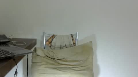 Snapshot of rafaelssk chatting on February 14, 4:48 pm elenacam online show from February 14, 4:48 pm