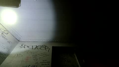 Snapshot of ragingzef69 chatting on December 23, 5:11 pm Bigthickdickinvic online show from December 23, 5:11 pm