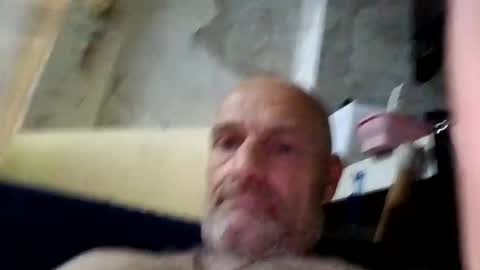 Snapshot of ragingzef69 chatting on December 29, 12:12 pm Bigthickdickinvic online show from December 29, 12:12 pm