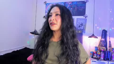 Snapshot of raia_ chatting on April 28, 3:22 am Raia online show from April 28, 3:22 am