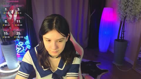 Snapshot of raiden_maid chatting on December 8, 4:14 am Betty online show from December 8, 4:14 am