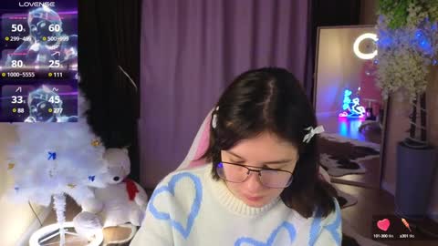 Snapshot of raiden_maid chatting on December 15, 4:18 am Betty online show from December 15, 4:18 am