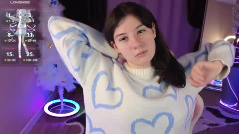 Snapshot of raiden_maid chatting on December 22, 4:28 am Betty online show from December 22, 4:28 am