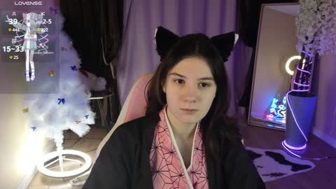 Snapshot of raiden_maid chatting on January 3, 4:11 am Betty online show from January 3, 4:11 am