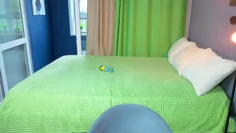 Snapshot of rainevi chatting on June 10, 12:37 pm rainevi online show from June 10, 12:37 pm