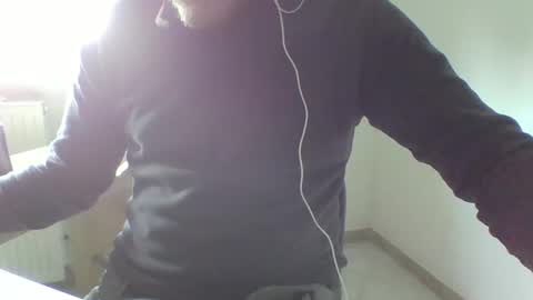 Snapshot of rainmaker08 chatting on September 12, 11:54 am rainmaker08 online show from September 12, 11:54 am