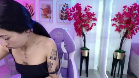 Rainy  online show from June 6, 11:48 am