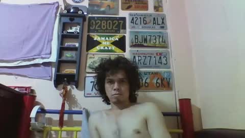 Snapshot of raku2386 chatting on December 10, 11:54 am Ken online show from December 10, 11:54 am