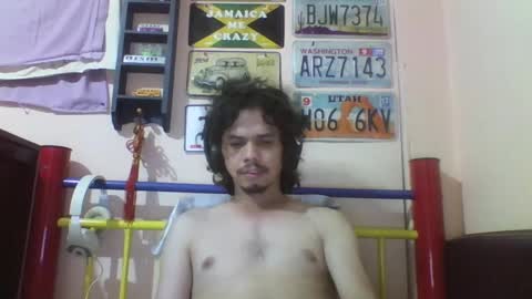 Snapshot of raku2386 chatting on January 19, 11:43 pm Ken online show from January 19, 11:43 pm