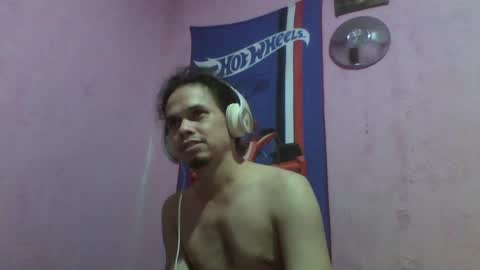 Snapshot of raku2386 chatting on September 18, 2:35 am Ken online show from September 18, 2:35 am