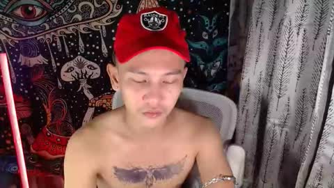 Snapshot of ralfhuge24 chatting on May 7, 10:42 am ralfhuge24 online show from May 7, 10:42 am
