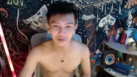 Snapshot of ralfhuge24 chatting on May 20, 12:22 pm ralfhuge24 online show from May 20, 12:22 pm