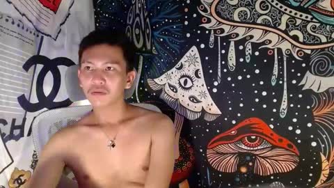 Snapshot of ralfhuge24 chatting on June 2, 3:25 pm ralfhuge24 online show from June 2, 3:25 pm